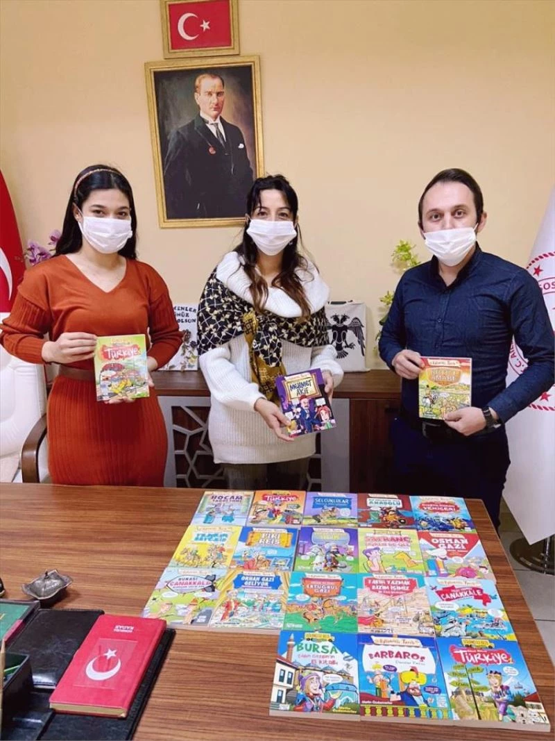 Eğitimci-yazar Metin Özdamar, Serikli çocuklara kitap hediye etti