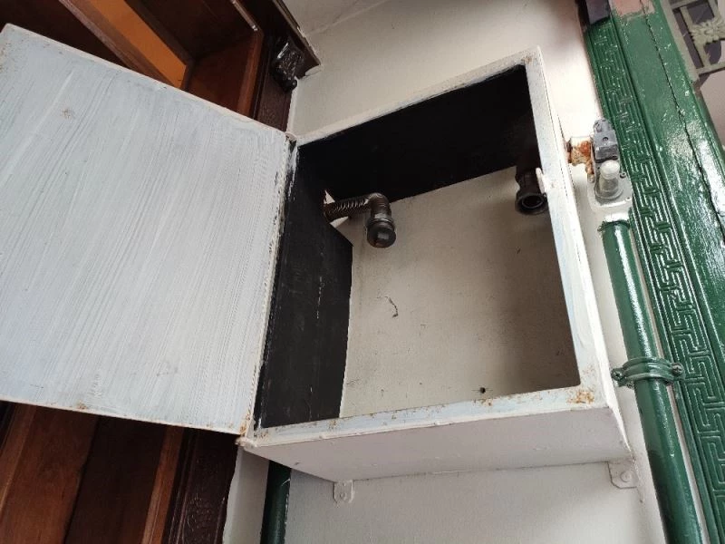 (Özel) Pandemi demediler, doğal gaz borcu olan otelin sayacını söktüler
