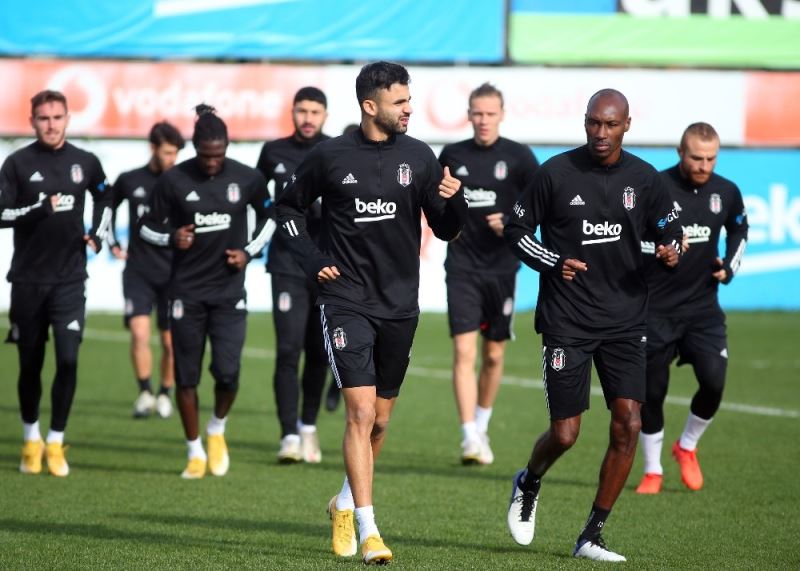 Beşiktaş, Hatayspor mesasine başladı
