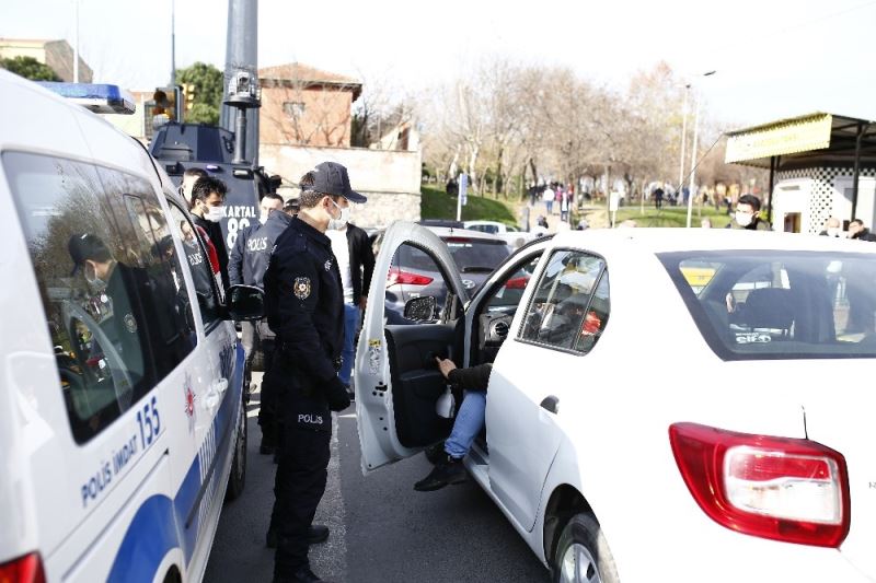 Okmeydanı’nda özel harekat polisi desteli dev uygulama
