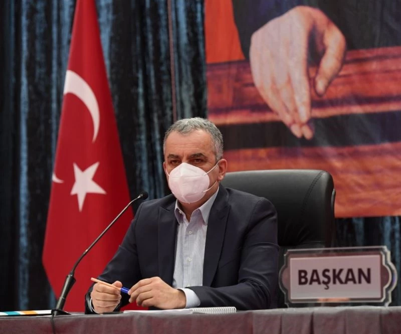 Semih Esen: “Öküz altında buzağı aramaya gerek yok”
