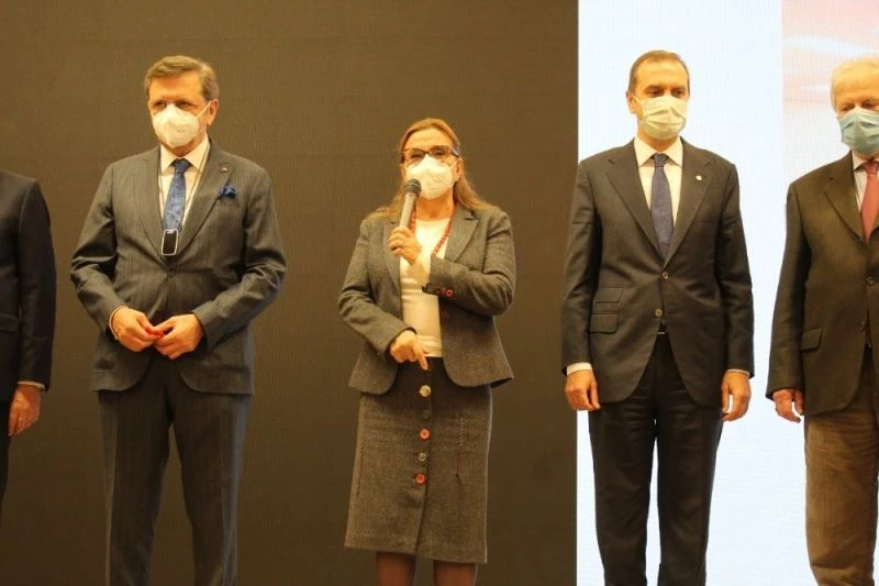 Bakan Pekcan: ”Firmalarımıza yurt dışında çok önemli maliyet avantajları ve lojistik imkanlar sağlamış oluyoruz”
