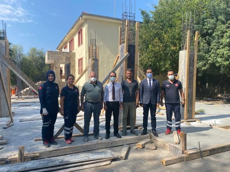 İl Sağlık Müdürü Açıkgöz, 112 istasyonu inşaatını inceledi
