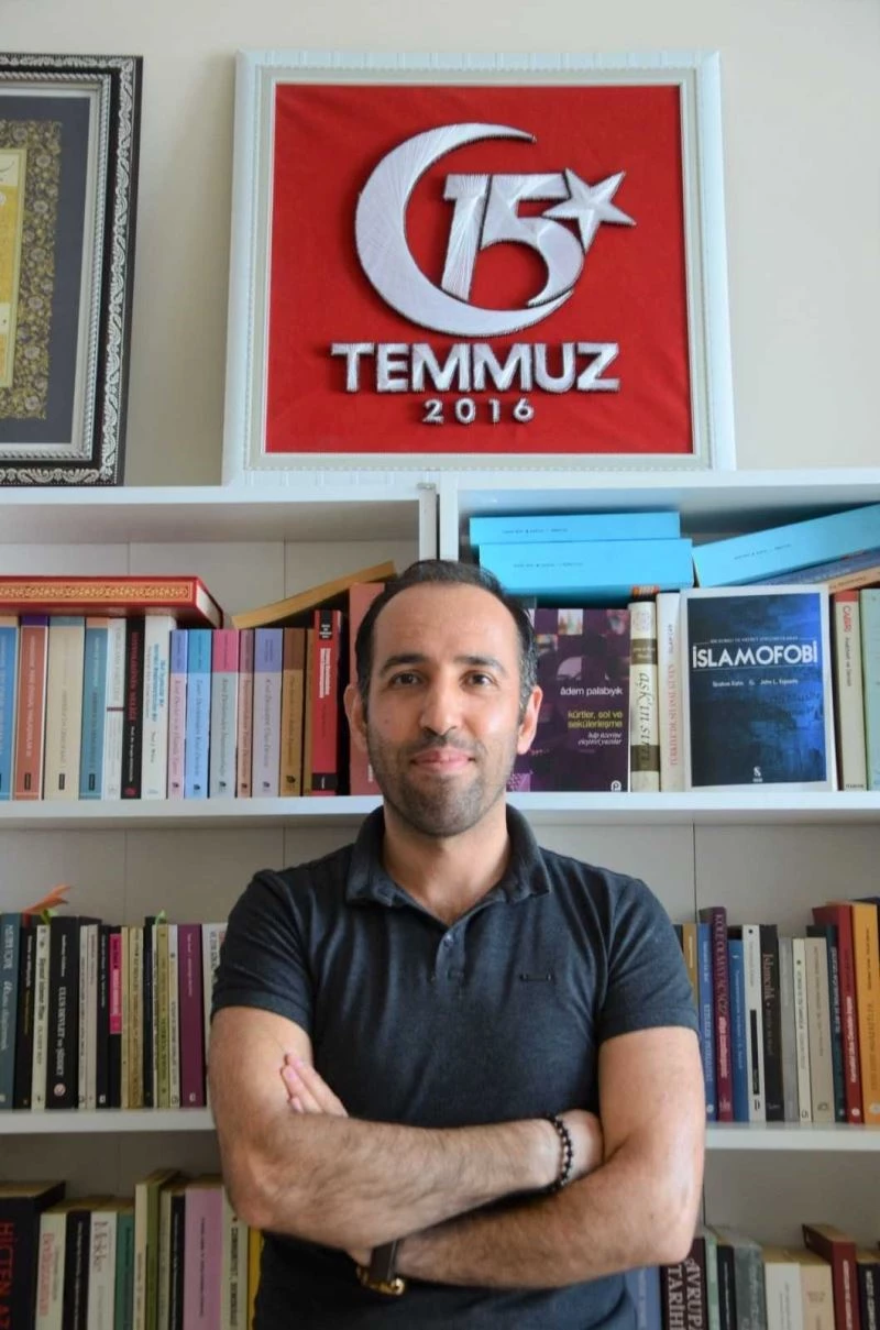 Doç. Dr. Adem Palabıyık: “HDP tutum belgesi ile Kandil’e olan imanını tazeledi”
