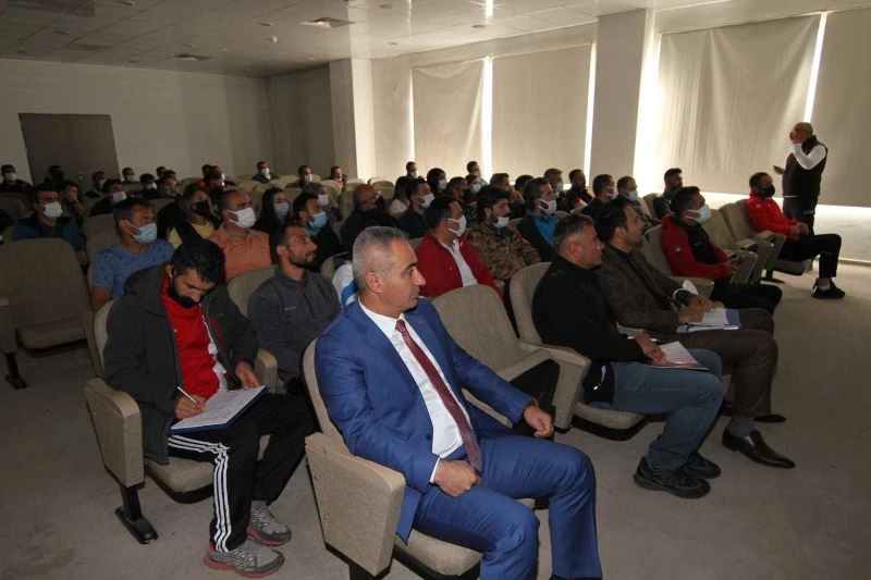 Antrenörlere AFAD’dan farkındalık eğitimi
