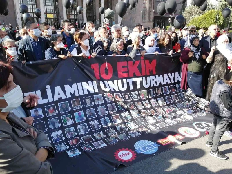 Ankara Garı saldırısında hayatını kaybedenler 6. yılında törenle anıldı
