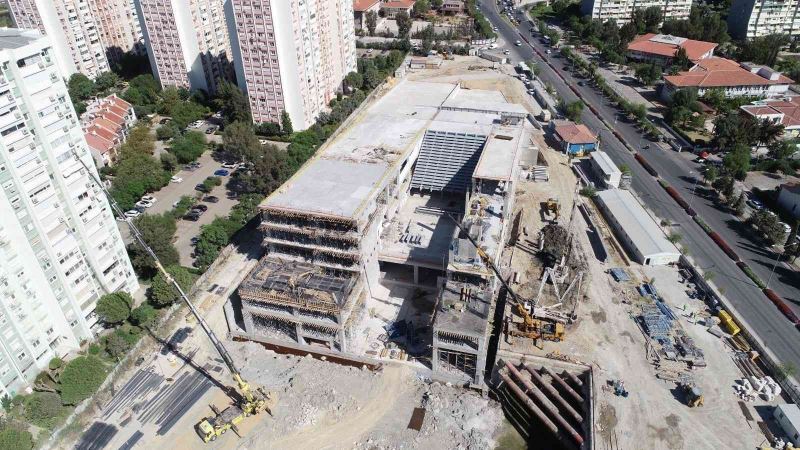 İzmir Opera Binası’nın yüzde 45’i tamamlandı
