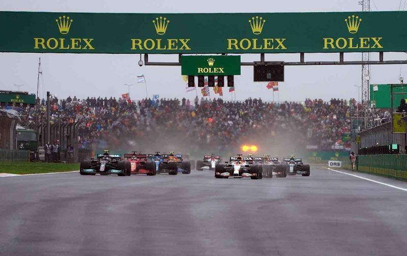 Formula 1 Türkiye Grand Prix’inde start verildi
