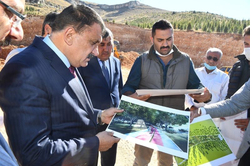 Başkan Gürkan, Beydağı tabiat parkında incelemelerde bulundu
