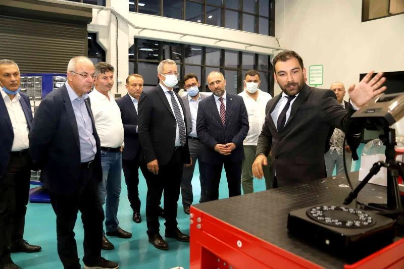 Batı Karadenizli işadamları Model Fabrika’da incelemelerde bulundu
