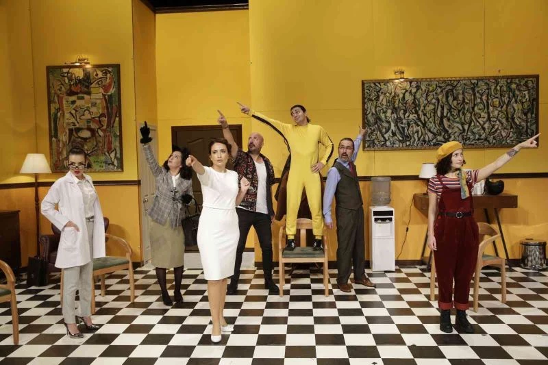 AŞT ‘Kunduracı Doktor’ ile perdelerini açıyor
