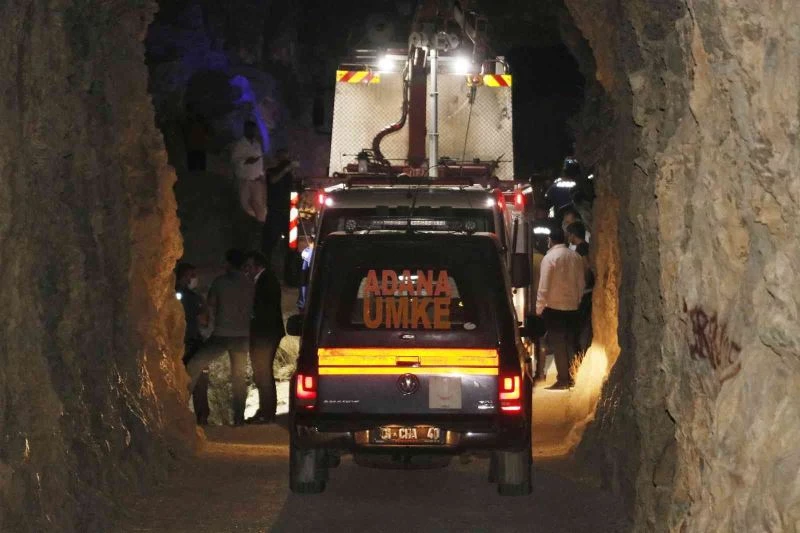 Fotoğraf çekilirken uçurumdan düştüler: 1 ölü, 1 yaralı
