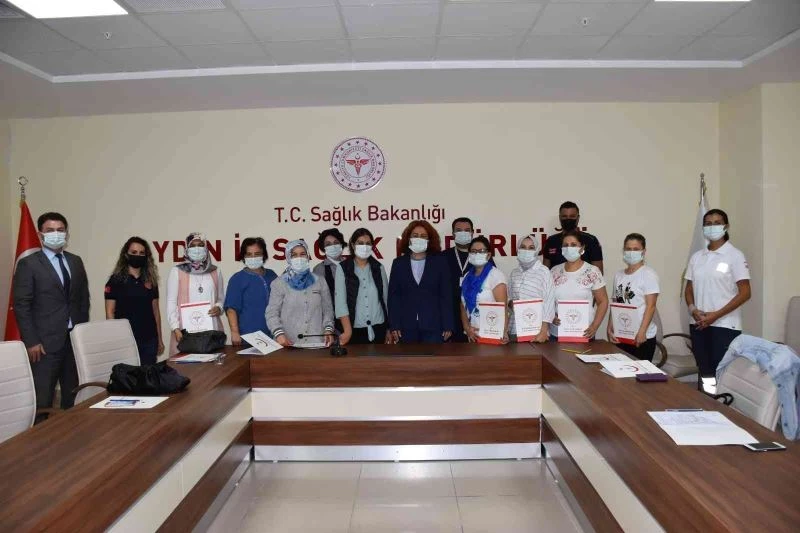 Ebelere ’Temel Yaşam Desteği ve Travma Farkındalık Eğitimi’ verildi
