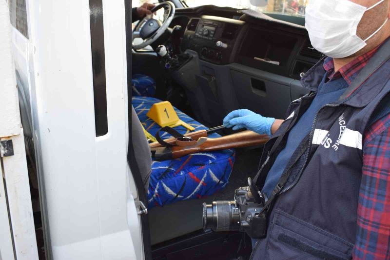 Malatya’da polisin kovaladığı araçtan tüfek çıktı
