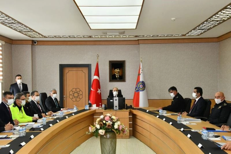 Vali Dağlı: “Suç ve suçluyla mücadele azim ve kararlılıkla devam edecek”
