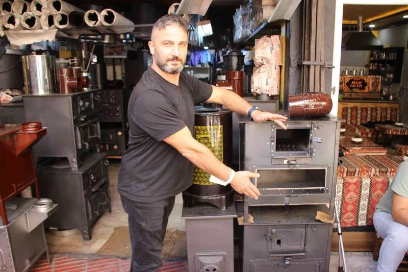 Pandemi döneminde köylerin vazgeçilmezi kuzine oldu
