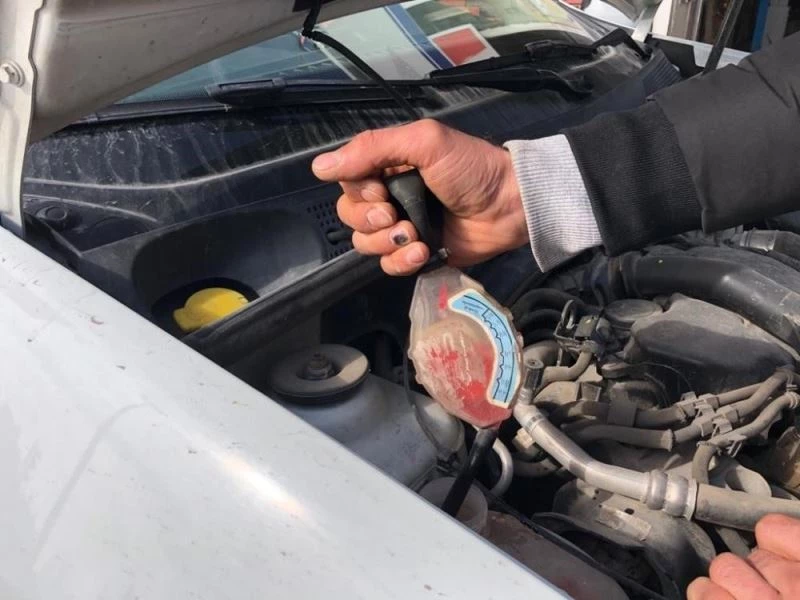  Uzmanından sürücülere antifriz uyarısı
