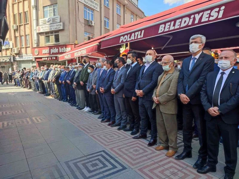 Başkan Yıldızkaya’nın Annesi toprağa verildi
