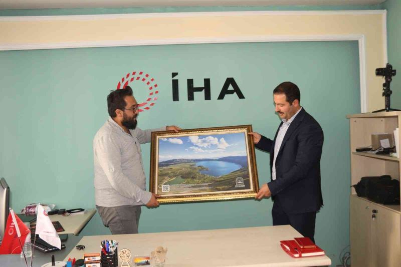 Tatvan Belediye Başkanı Mehmet Emin Geylani’den İHA’ya ziyaret
