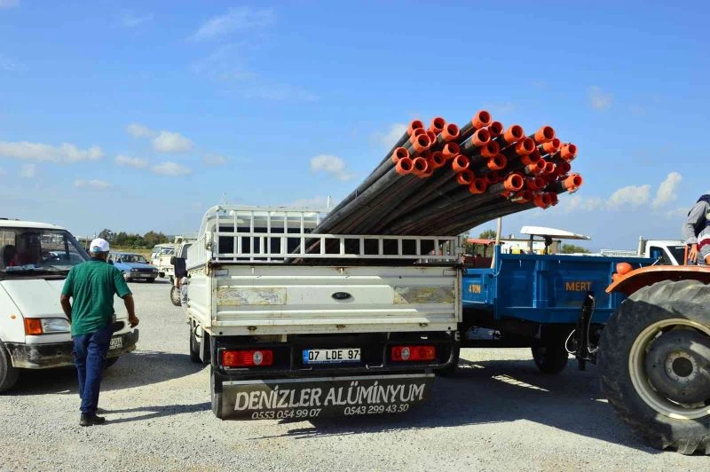 Yangınzede 384 üreticiye sulama borusu desteği
