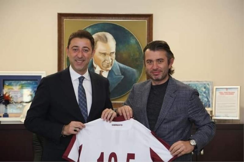 Bandırmaspor yönetimi Belediye Başkanı Tosun’u ziyaret etti
