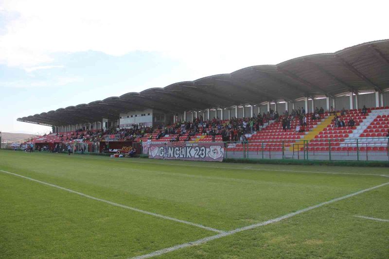 Elazığspor, sezonun en düşük seyircisi sayısıyla oynadı
