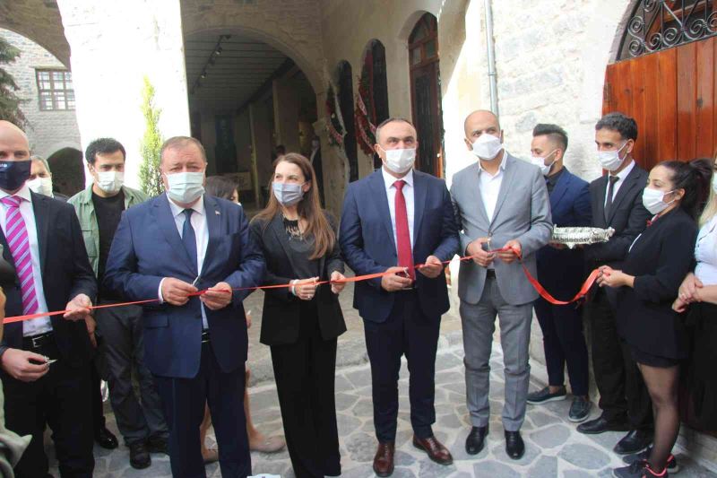 Canpolat Paşa Gençlik Merkezi törenle açıldı
