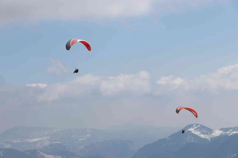 Yamaç paraşütünün kalbi Toroslar’da atacak
