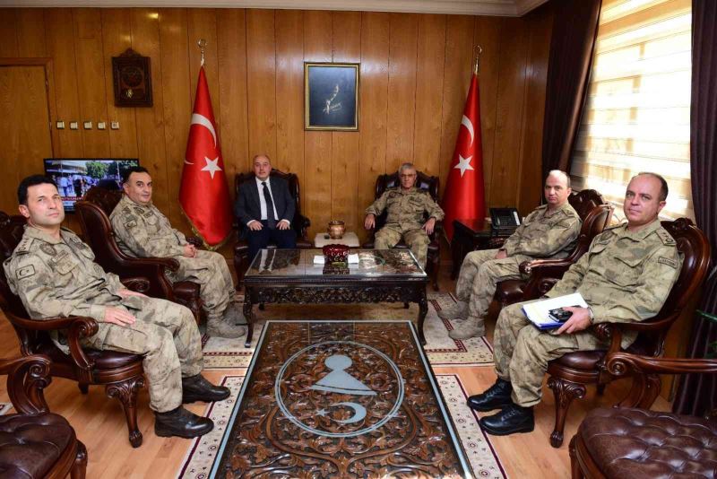 Jandarma Genel Komutanı Org. Çetin’den Kahramanmaraş Valisi Coşkun’a ziyaret
