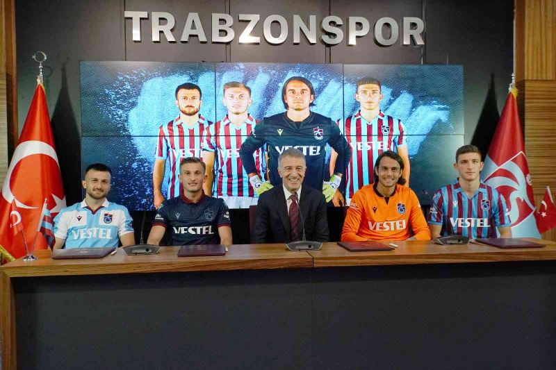 Trabzonspor 4 futbolcusuyla sözleşme yeniledi
