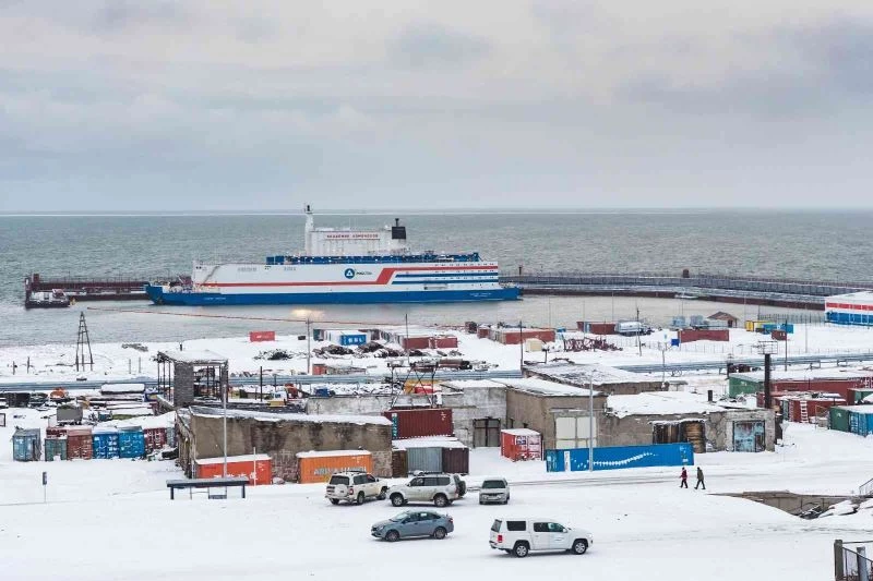 Dünyanın tek yüzer nükleer santrali ilk kez ziyarete açıldı
