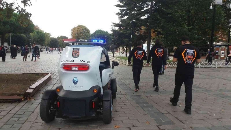 Sultanahmet ve Kapalıçarşı’da hanutçu denetimi
