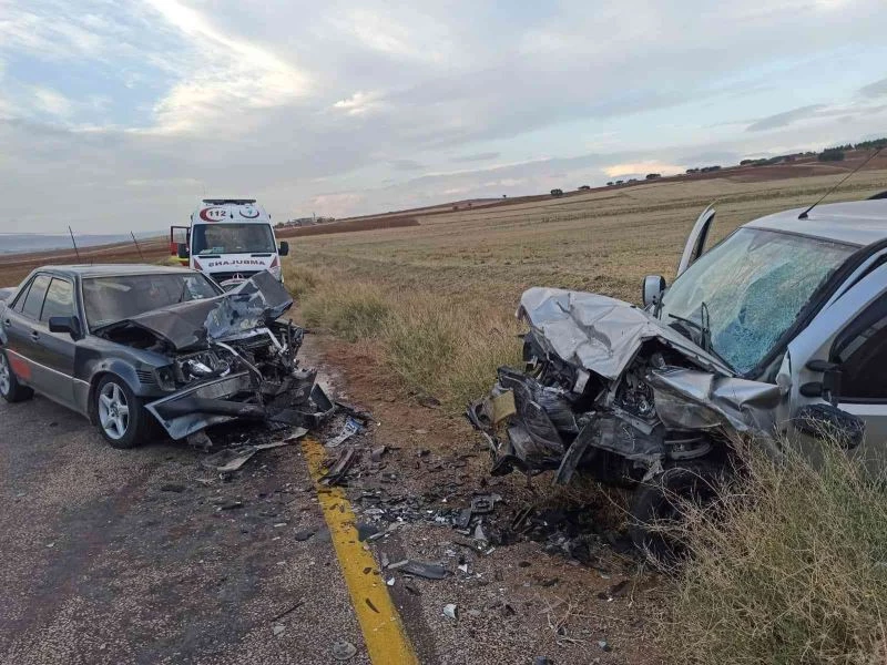 Hatalı şerit değiştirme kazaya neden oldu: 1 ölü
