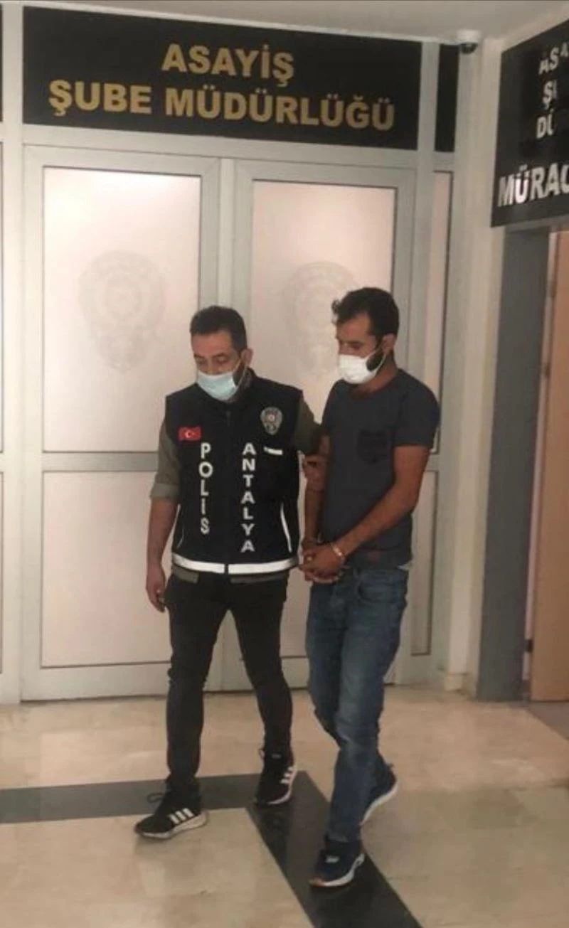 Kendini MİT operasyon amiri olarak tanıtıp emekli doktora hayatının kabusunu yaşattı
