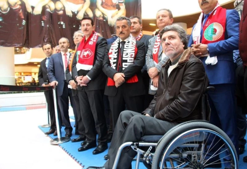 Samsunspor efsanesi Emin Kar hayatını kaybetti
