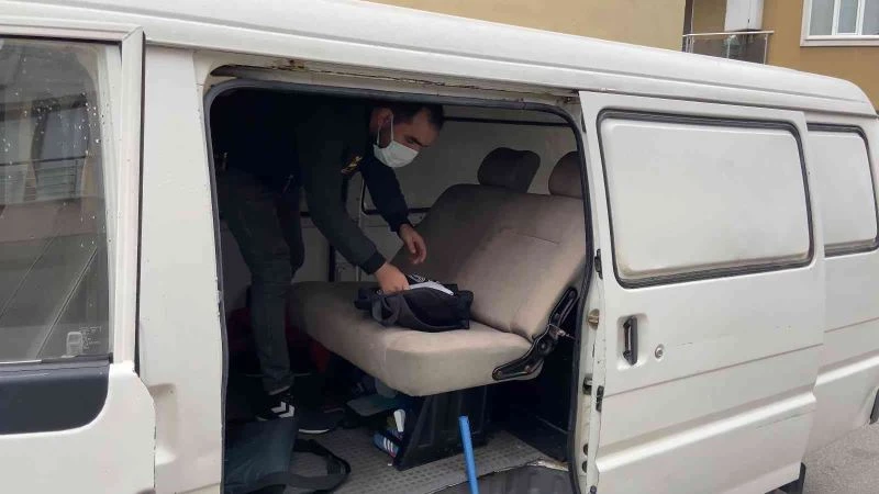 Bursa’da park polisinin dikkati bahis çetesini çökertti
