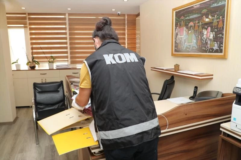 Gümrükte rüşvete 9 gözaltı