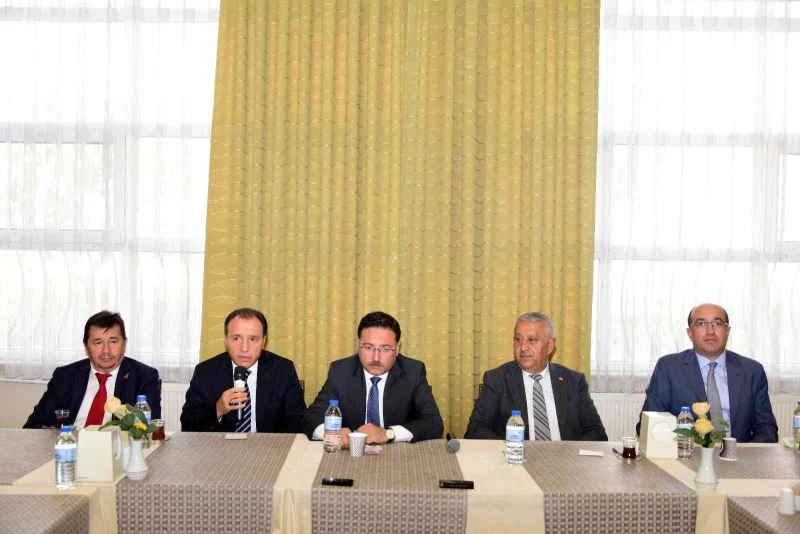 Afyonkarahisar protokolü TEKNOFEST ekibiyle bir araya geldi
