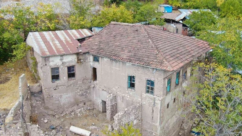 Elazığ’da 3 asırlık Faik Bey Konağı restore edilerek turizme kazandırılmayı bekliyor
