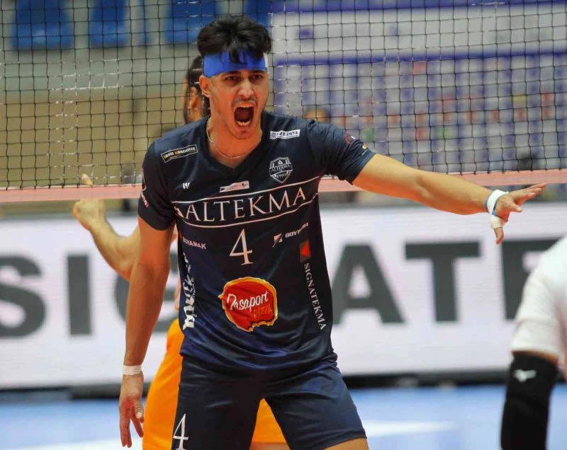 Antrenmanda başı yarıldı, 3 hafta sonra sahaya döndü
