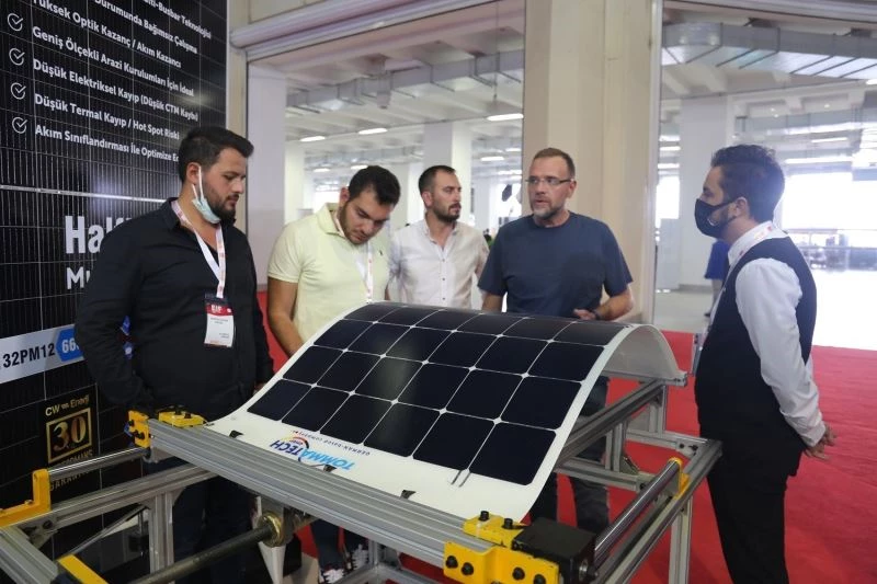 CW Enerji, fuarlarda yeni iş bağlantıları kuruyor

