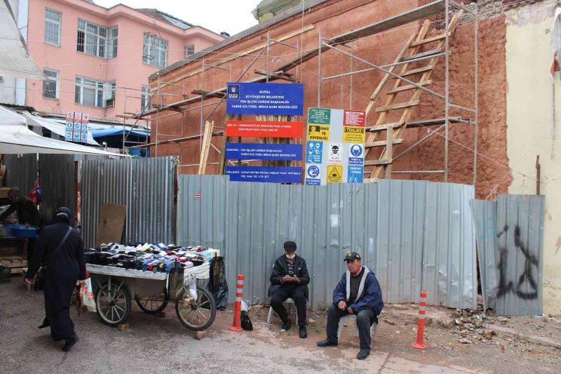 Gençleri bağımlılıktan kurtaran hamam onarılıyor
