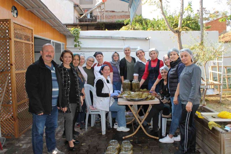 Alaşehir’in tescilli yaprağında kullanım hakkı Kadın Kooperatifinin oldu
