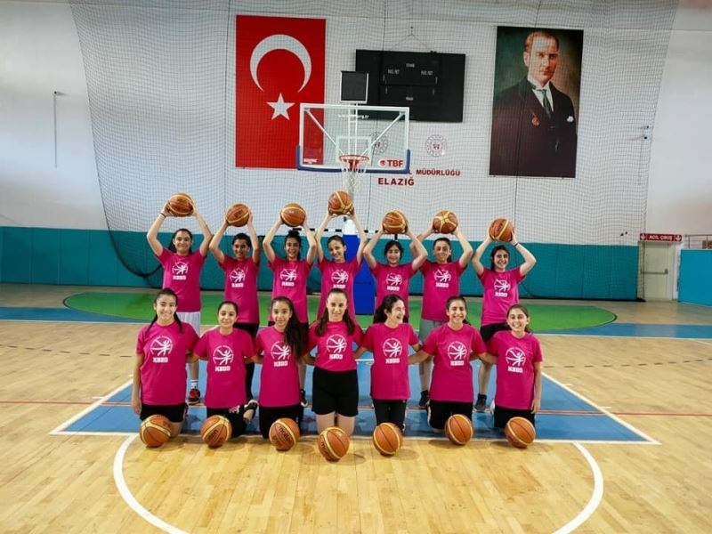 ‘Yarını Kodlayanlar’dan basketbolda “Ben varım” diyen kız çocuklarına destek
