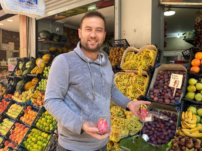 Ejder meyvesi Zonguldak’ta da tezgahlarda yerini aldı
