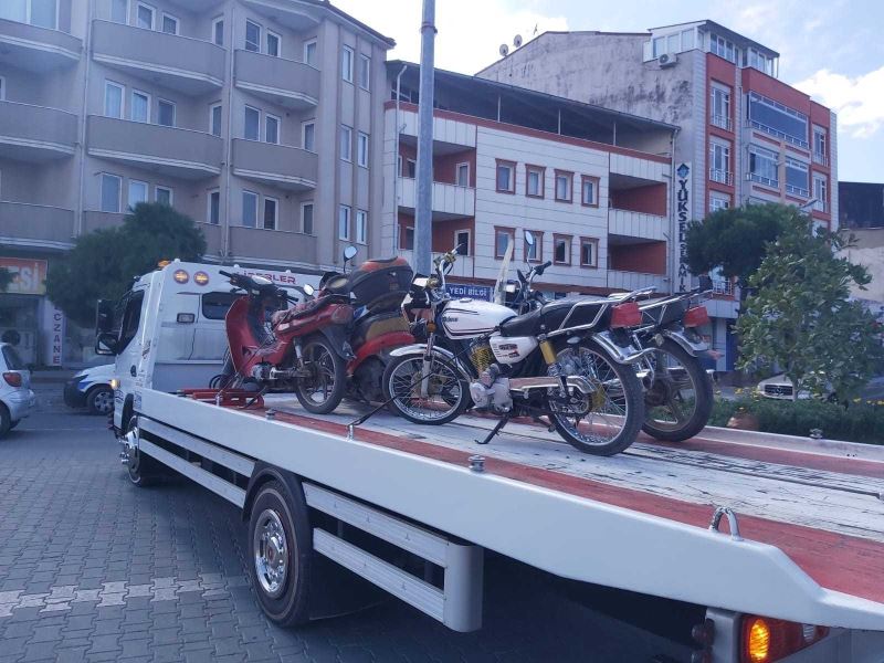 Burhaniye’de okullar açıldı motosiklet denetimleri artırıldı

