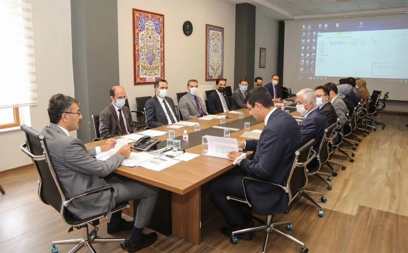 İlçelere yapılacak yatırımlar istişare edildi
