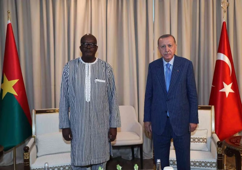 Cumhurbaşkanı Erdoğan, Burkina Faso Devlet Başkanı Kabore ile bir araya geldi