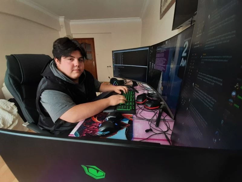 Sinop’lu hacker Donald Trump’ın sitesini çökertti
