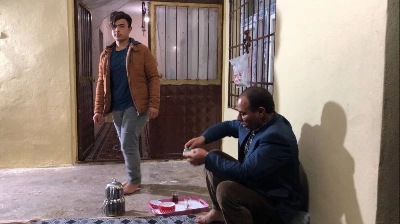 “Eşim engelli oğlumu iple bağlayıp işkence ediyor”
